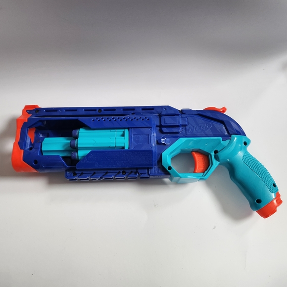 NERF Trailblazer Blue and Orange Blaster 8-Dart Gun With Extra Darts - Picture 5 of 7